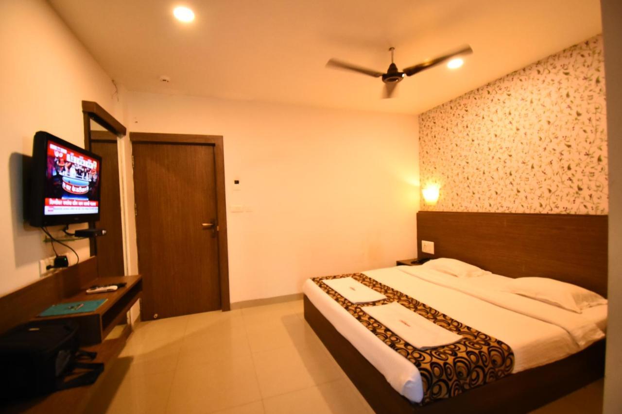 Hotel Campal Panaji Exterior photo